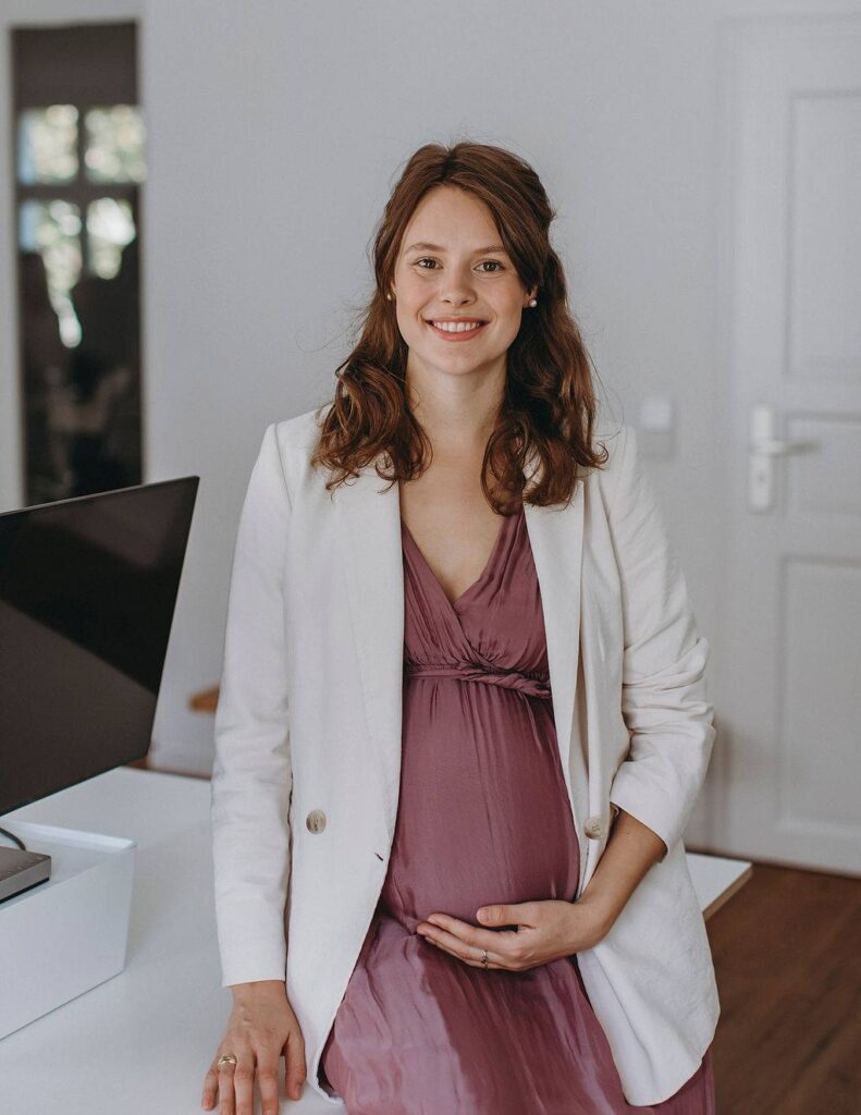 Julia Neumann, CEO von keleya & ammely