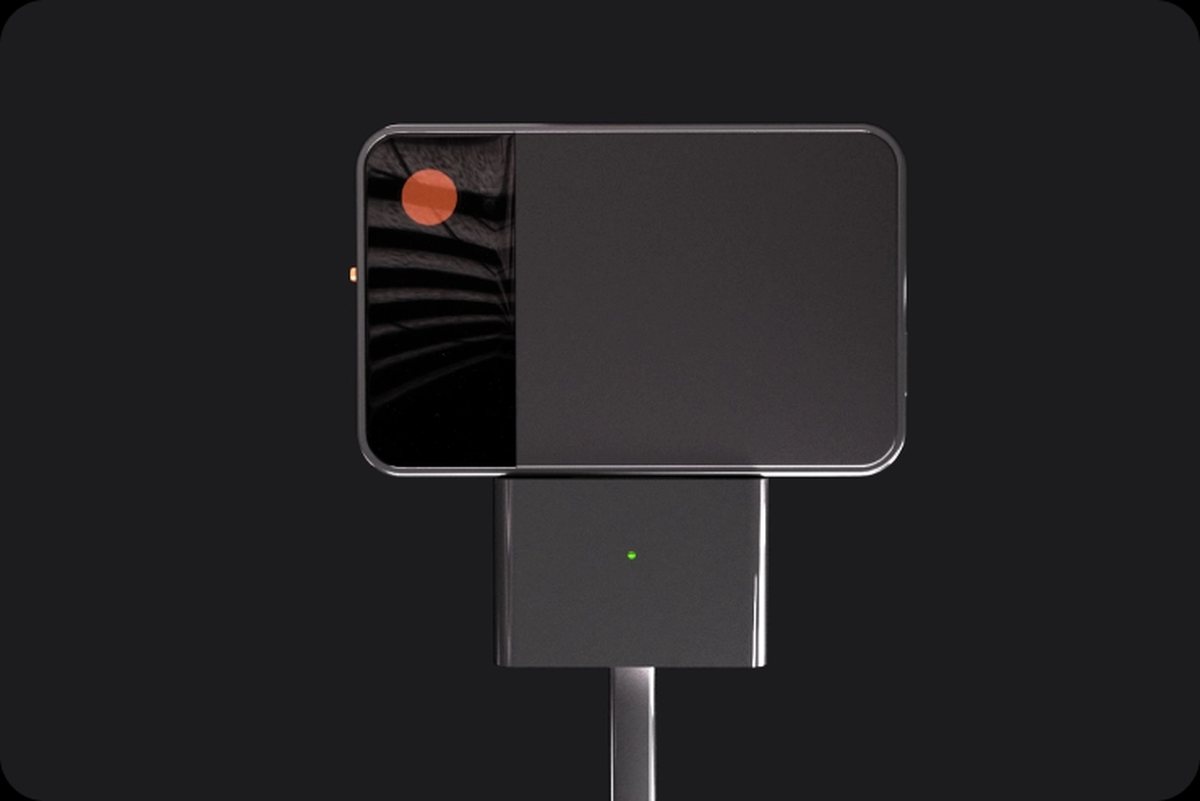 Charging the LUCI PIN