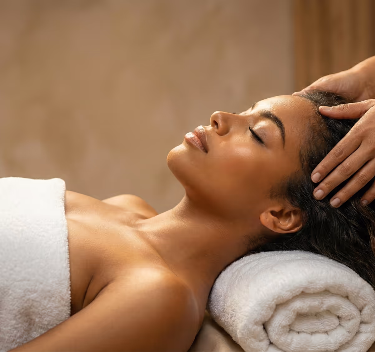 Invitation à la relaxation absolue : massage crânien au Spa du Mahogany Hôtel, Le Gosier.