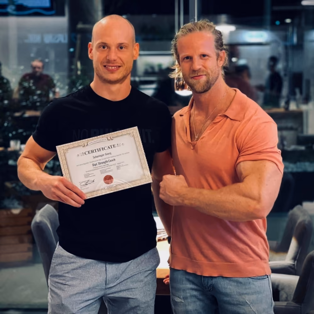 Überreichung des Strength Coach Zertifikats