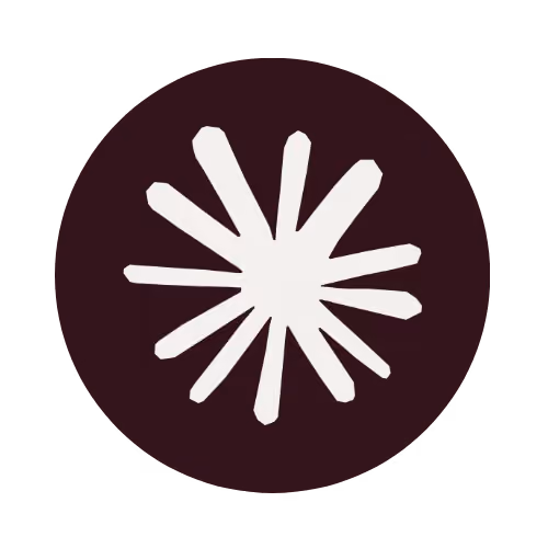 Logo Claude blanc sur fond circulaire marron foncé.