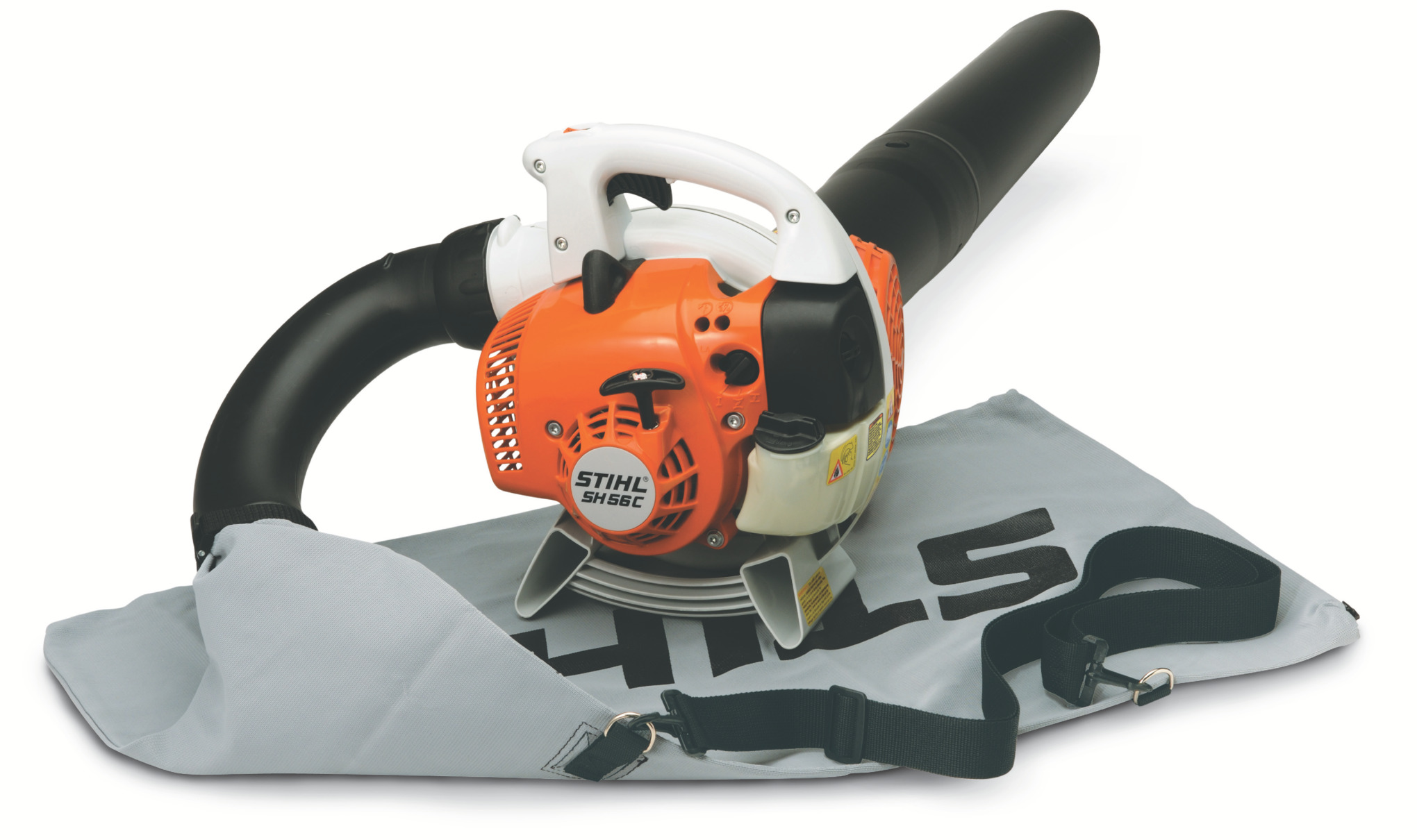 The convenience of the Easy2Start™ system makes it easy to vacuum and shred yard debris.