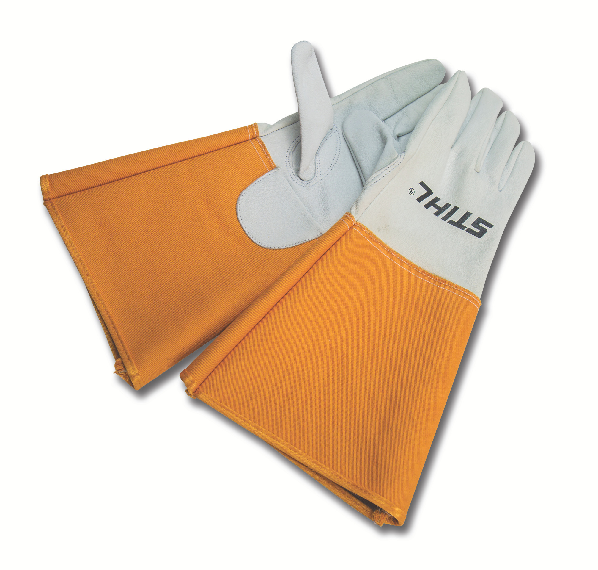 Extended cuff design and high-quality goat skin leather provide added protection and comfort.