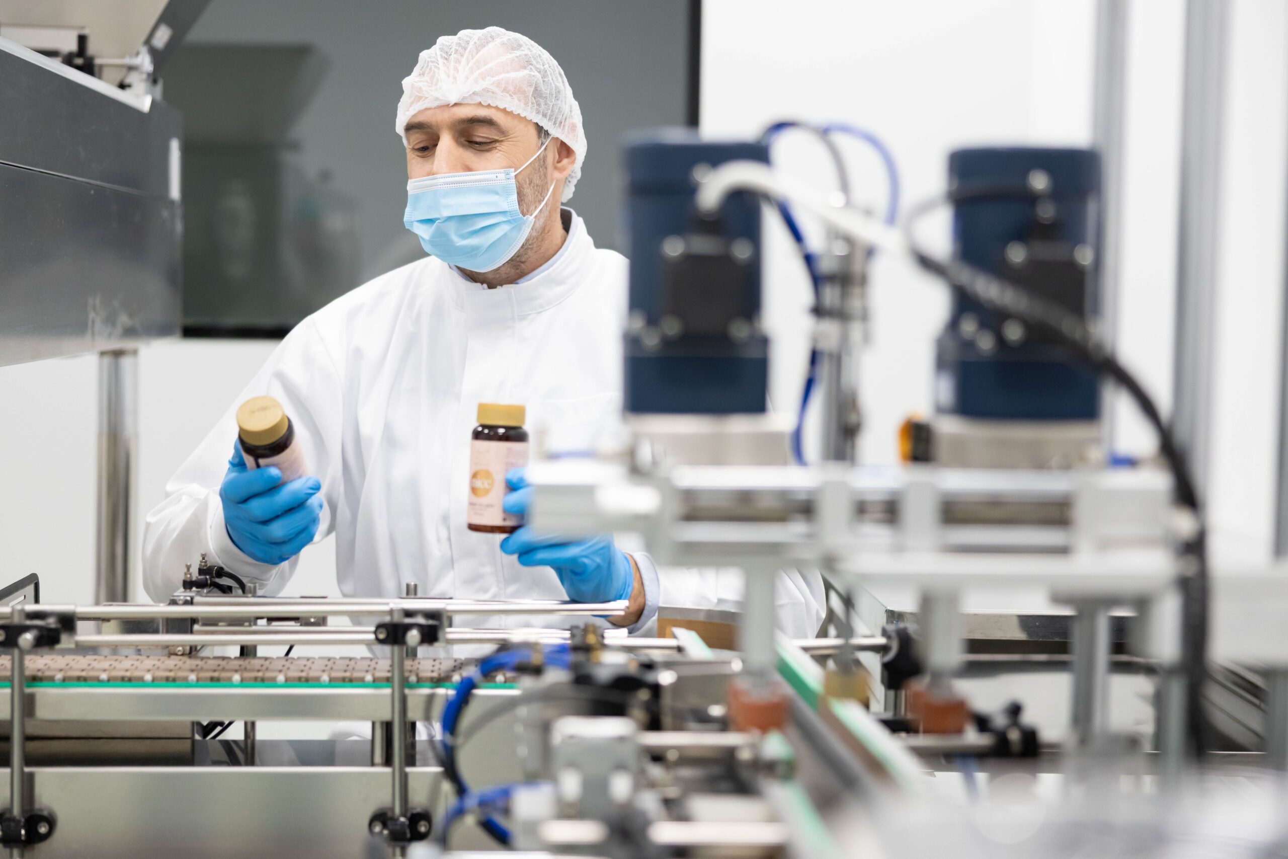 How Supplement Brands Scale From First Batch to Retail