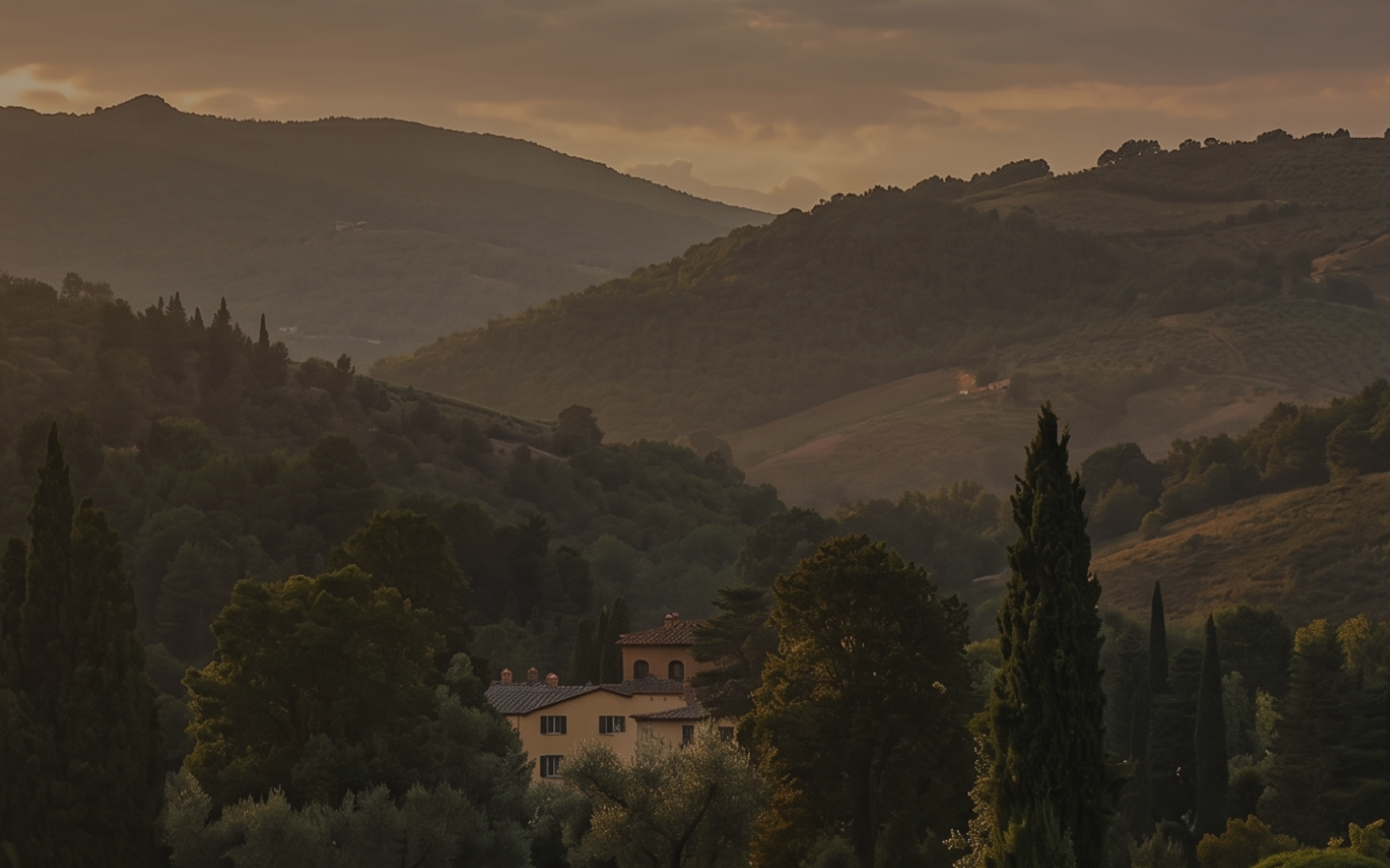 Tuscan hills and an Italian villa