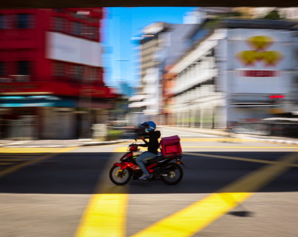 Livraison restaurants scooter livreur