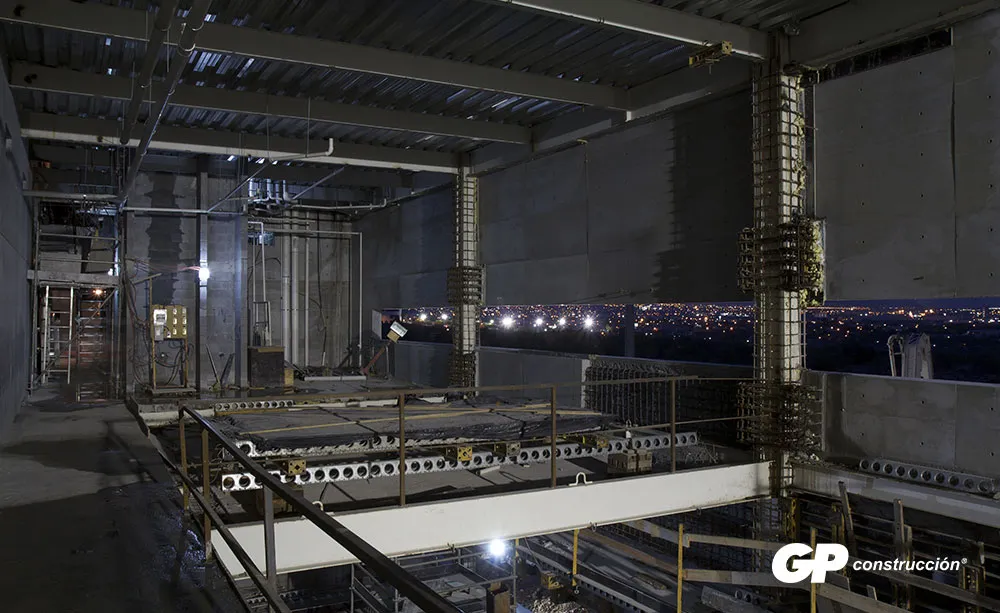El Centro Roberto Garza Sada es uno de los iconos más emblemáticos construidos por GP Construcción.