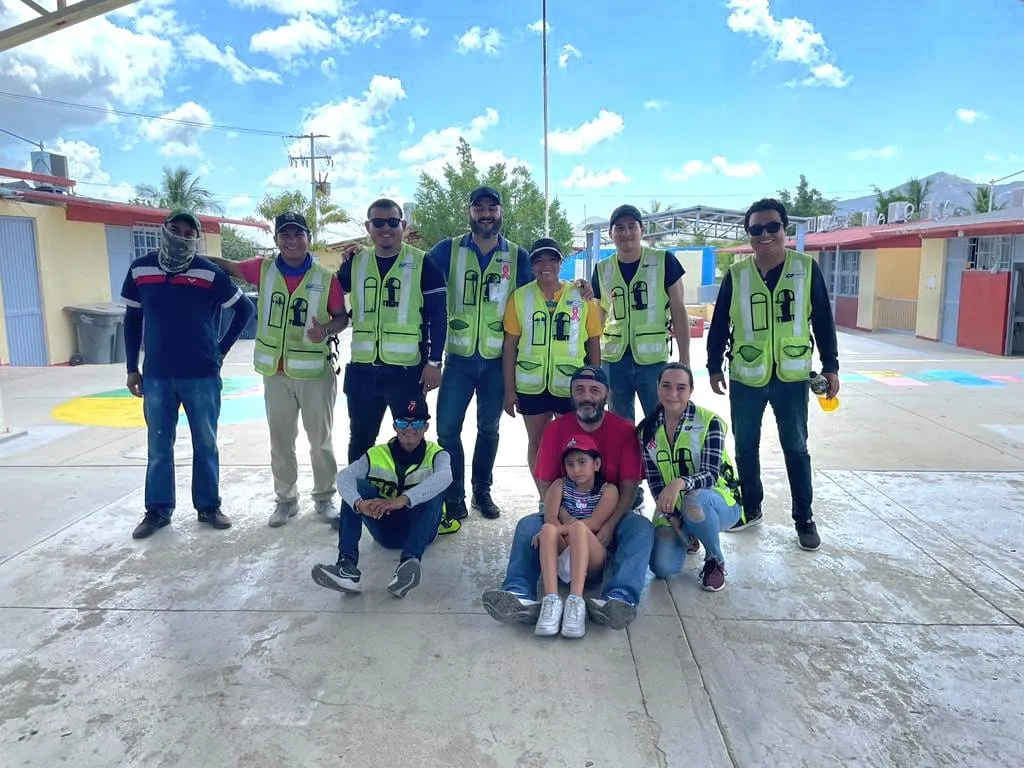 Llenamos de color espacios en escuela Paula Olachea Montejo