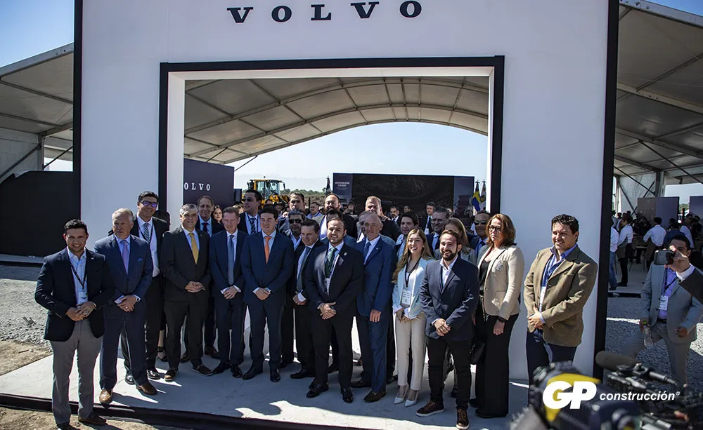 Nueva Planta Automotriz en Nuevo León: Grupo GP y Volvo colocan la primera piedra