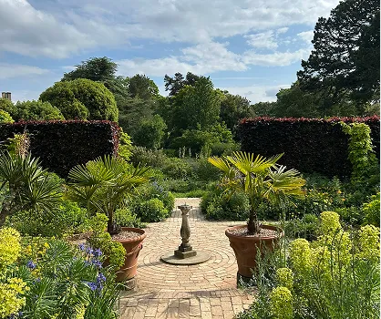 Hidcote Gardens photo with fountain