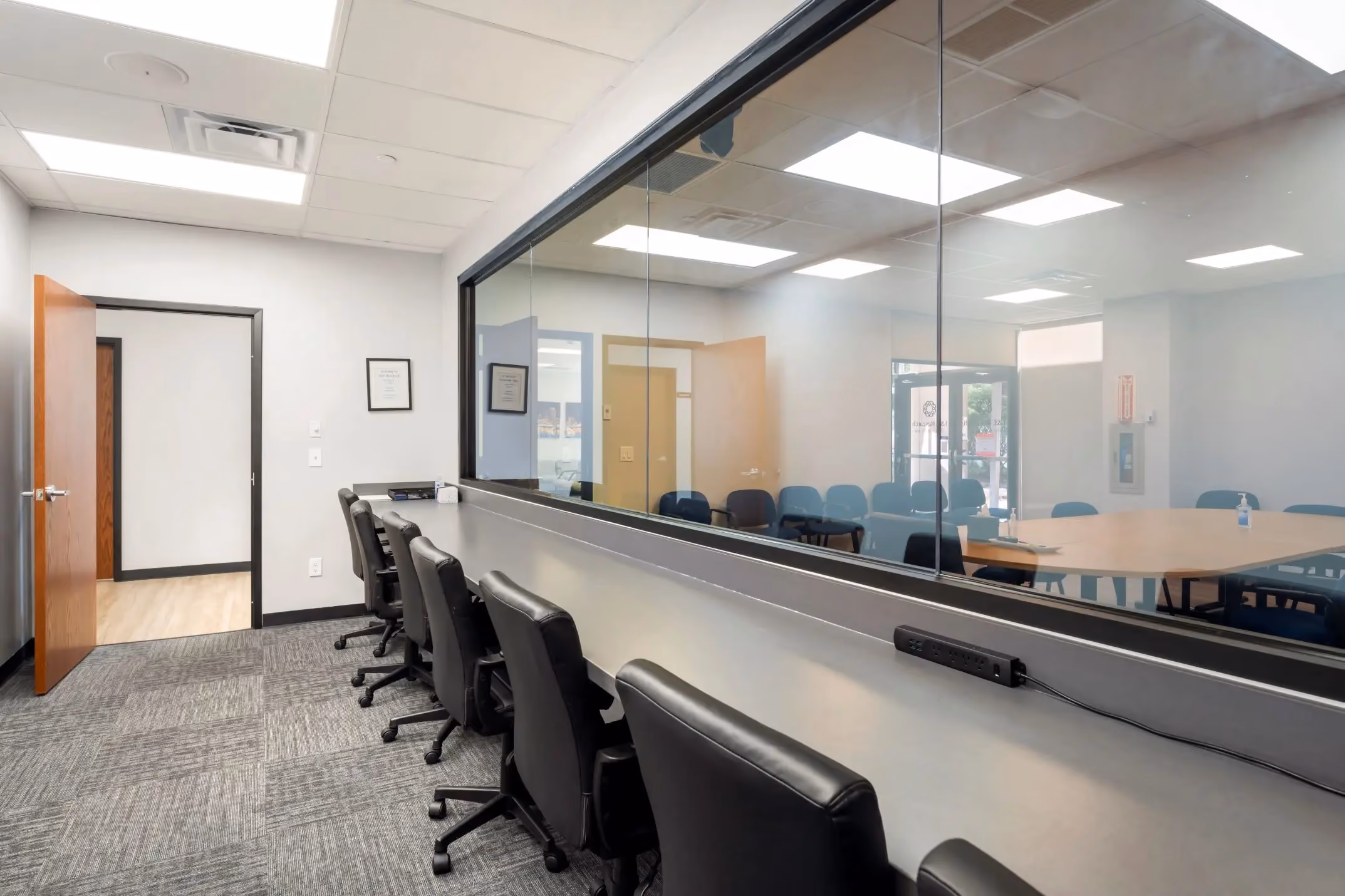 Client observation room at L&E Research Columbus