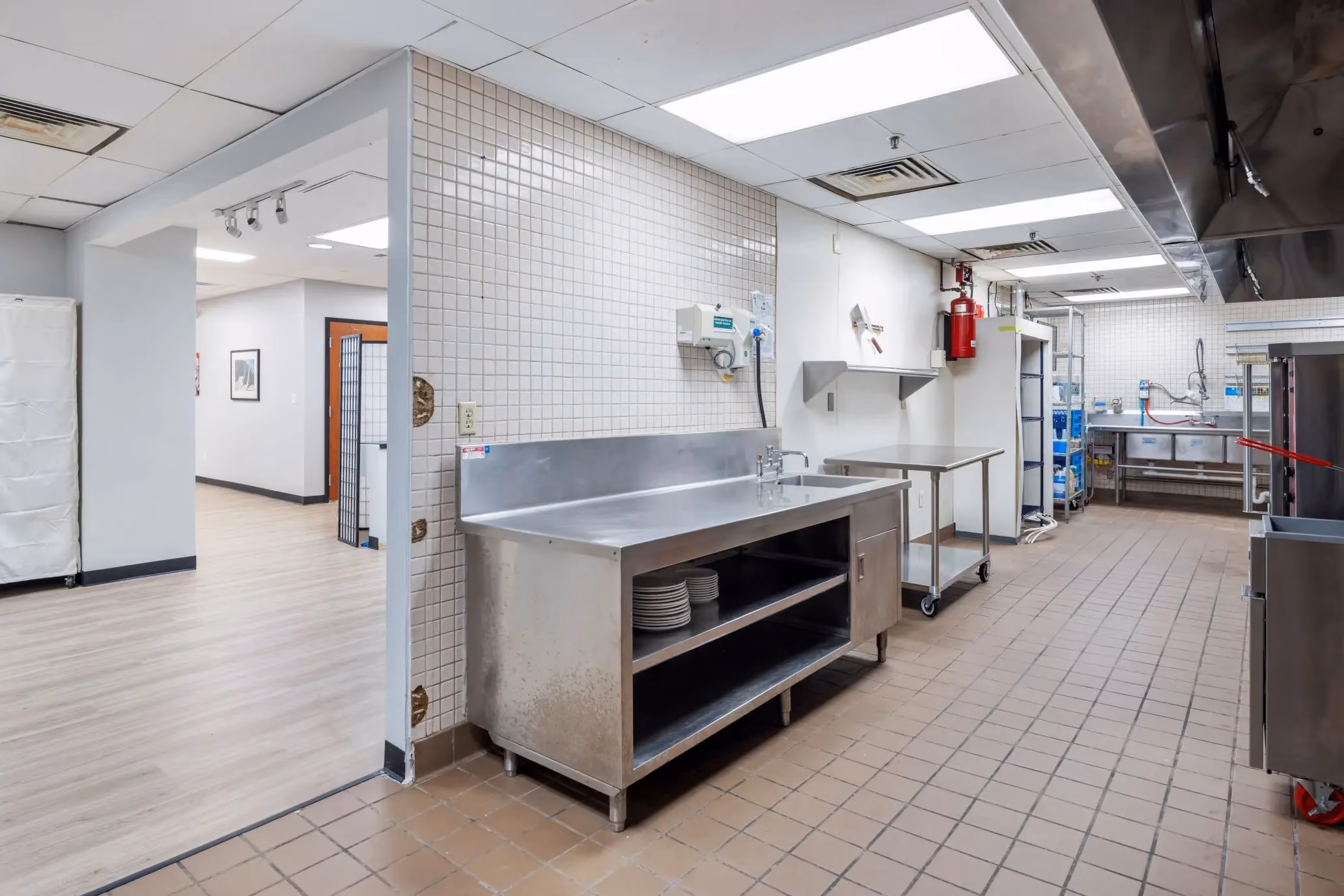 Professional test kitchen at L&E Research Columbus