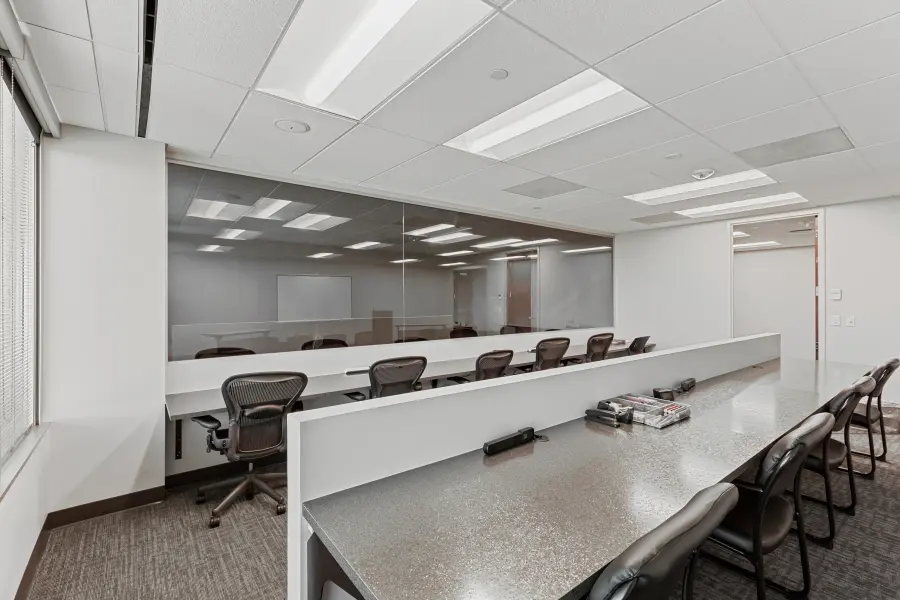 Dedicated corporate observer viewing booth behind a spacious one-way mirror in the Pikes Peak suite at L&E Research Denver.