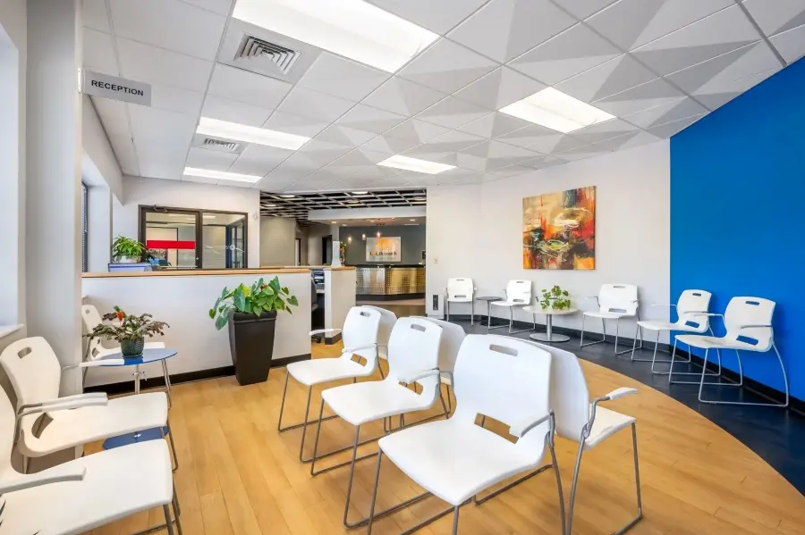 Participant waiting area at the L&E Research Cincinnati focus group facility