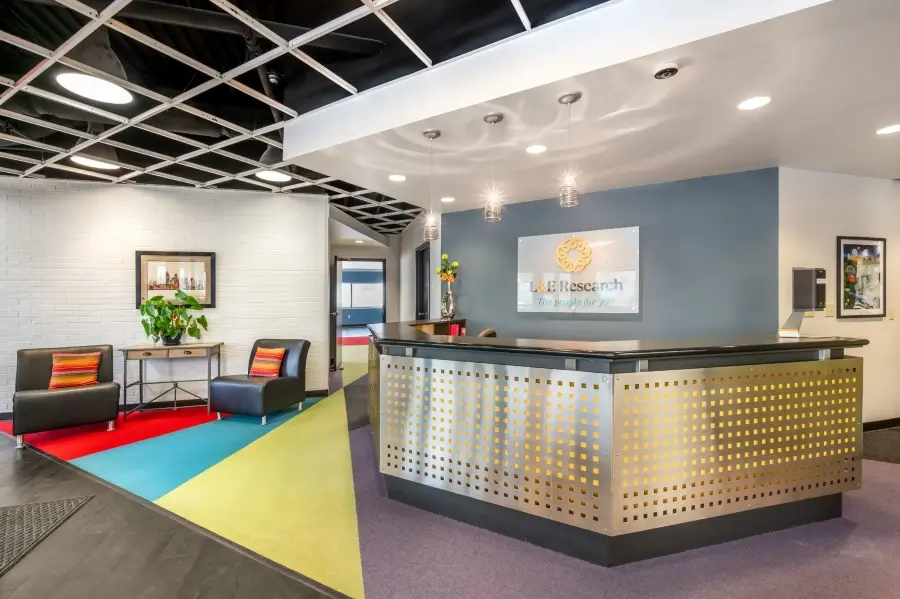 Reception desk in the lobby of the L&E Research Cincinnati research facility