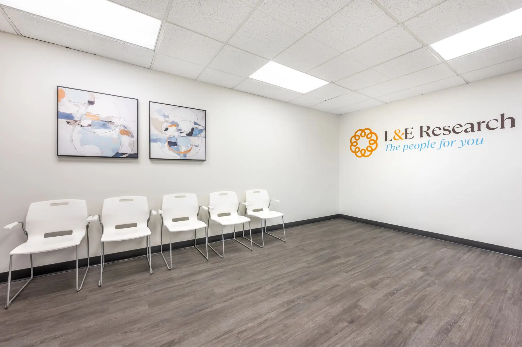 Dedicated waiting lounge adjacent to the specialized consumer product and sensory testing wing at L&E Research Cincinnati.