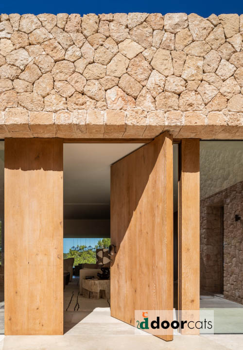 puertas exteriores de madera ibiza 9