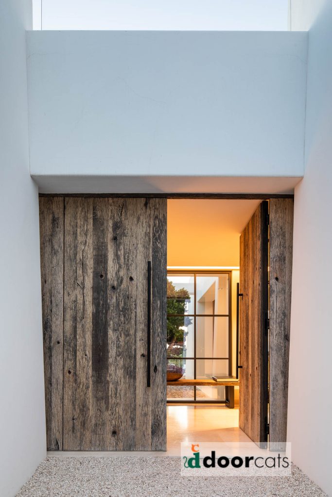 puerta exterior seguridad vivienda valladolid 12