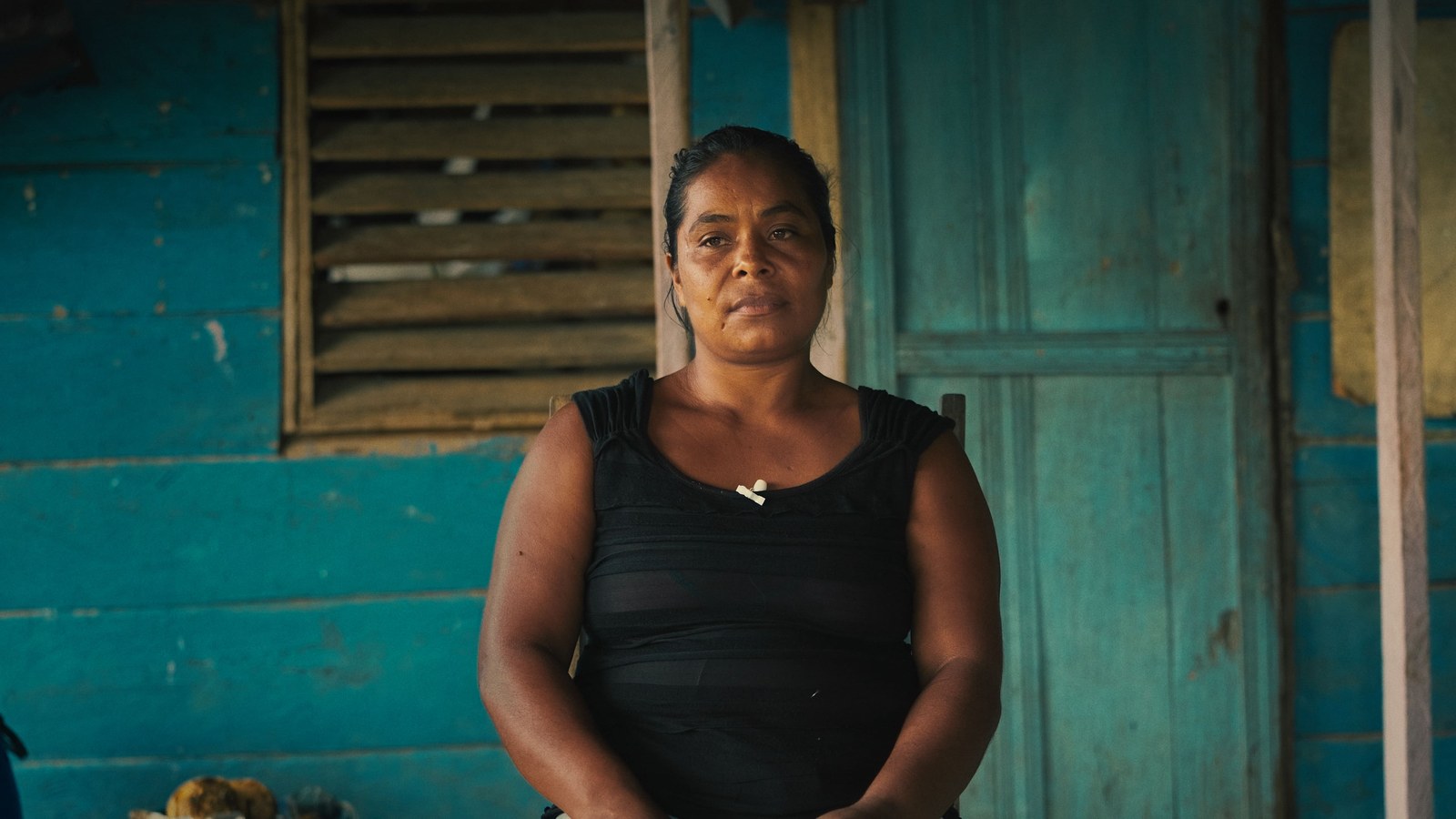 Yolanda Bosen Reyes outside her home in La Mosquitia