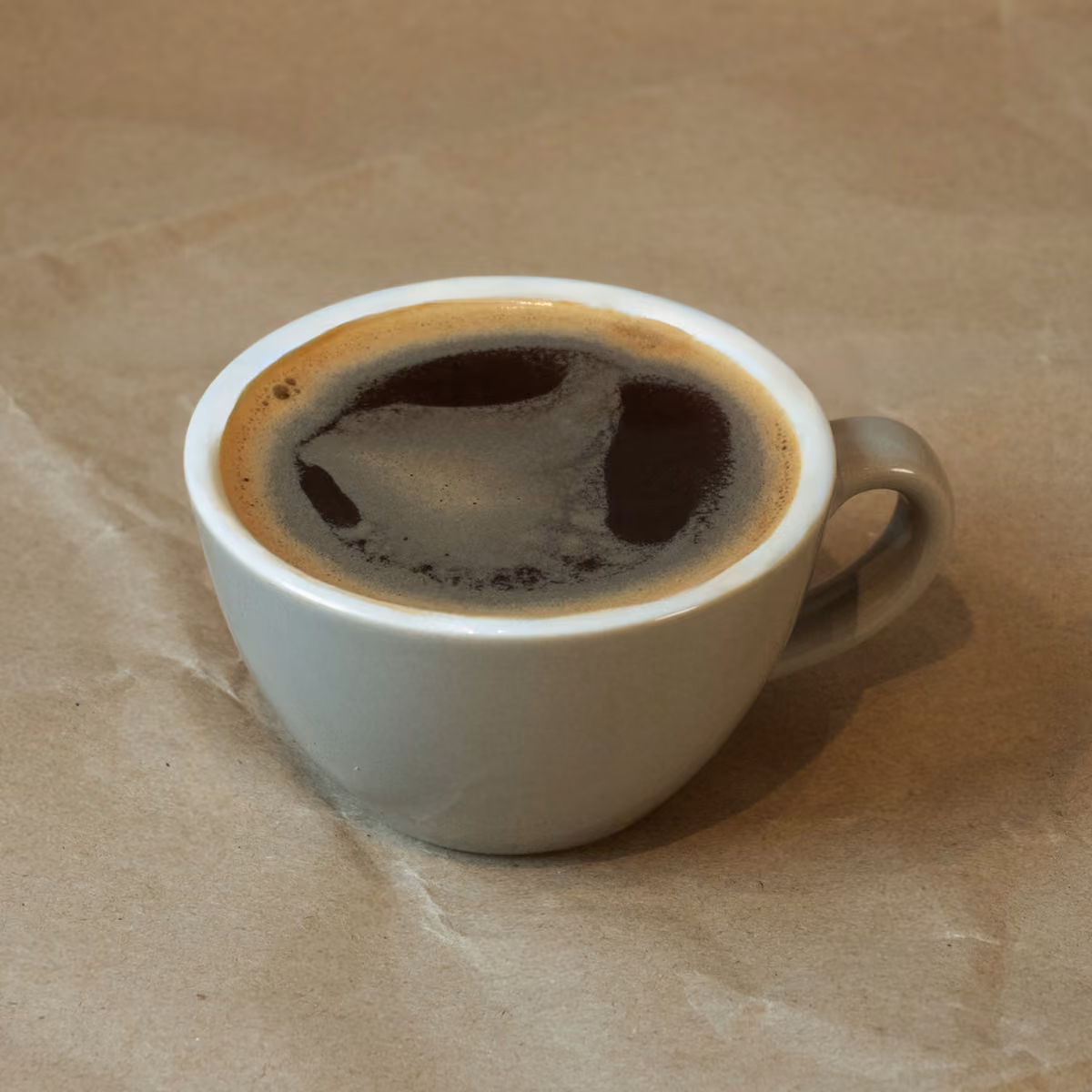 En sort kop kaffe