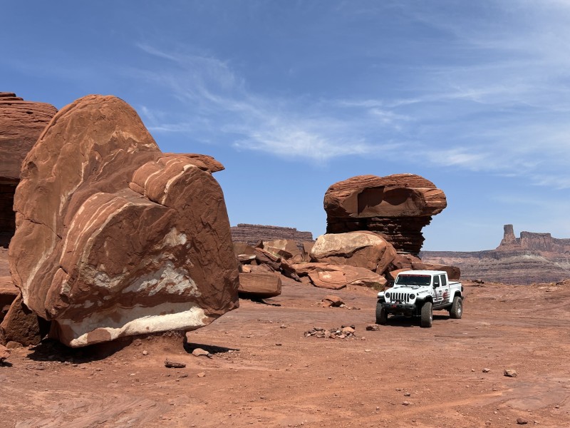 Scenic Jeep tour among red rock formations