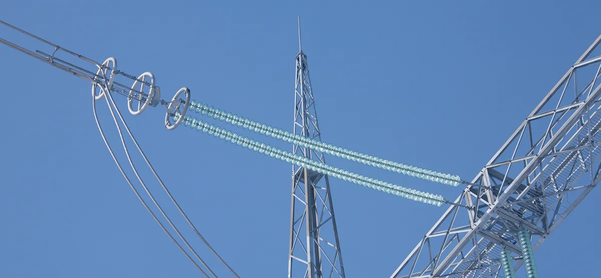 High-voltage glass insulators operating reliably in extreme weather and environmental conditions.