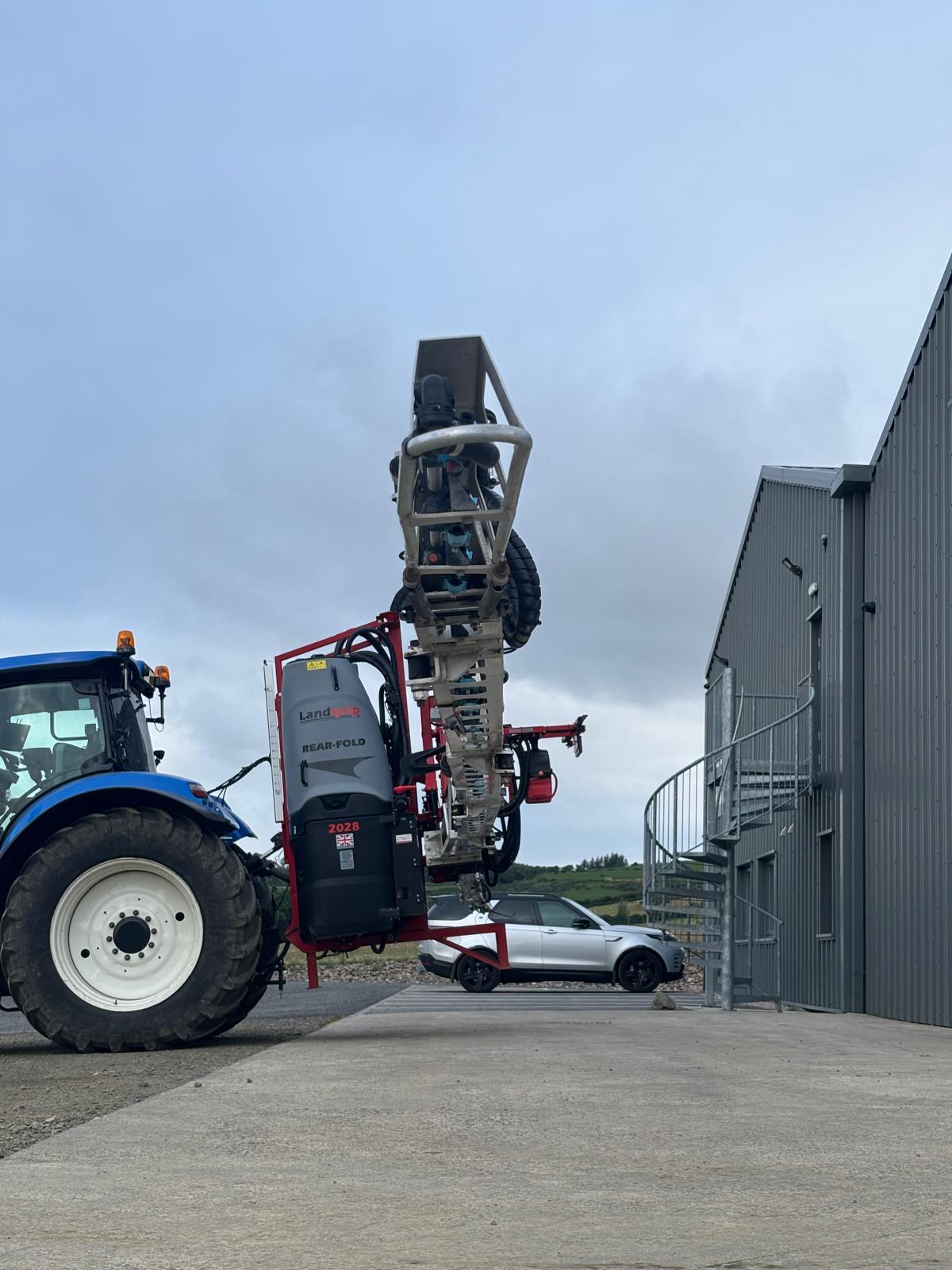 Landquip Rear Fold 28 M Sprayer