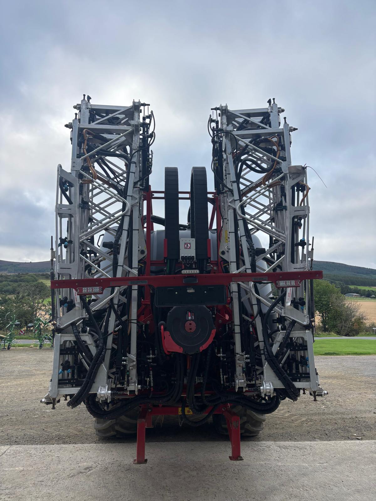 Landquip Rear Fold 28 M Sprayer