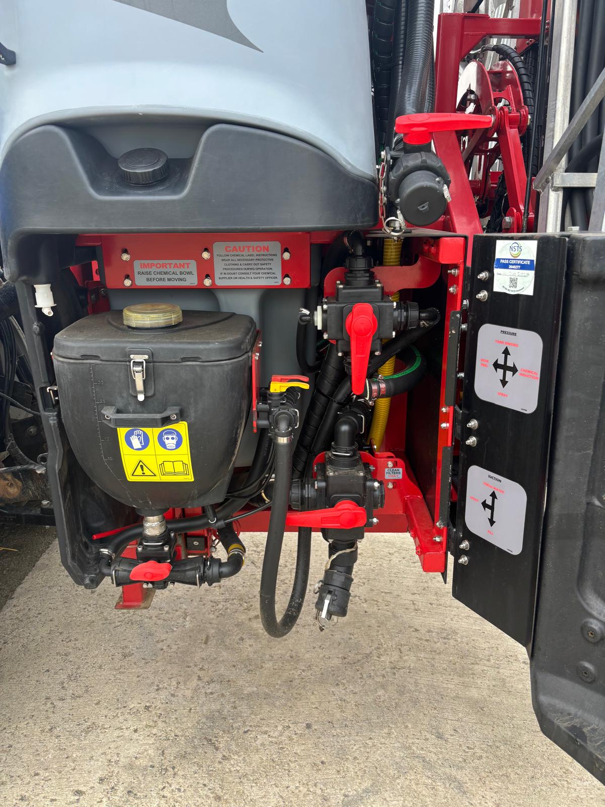 Landquip Rear Fold 28 M Sprayer