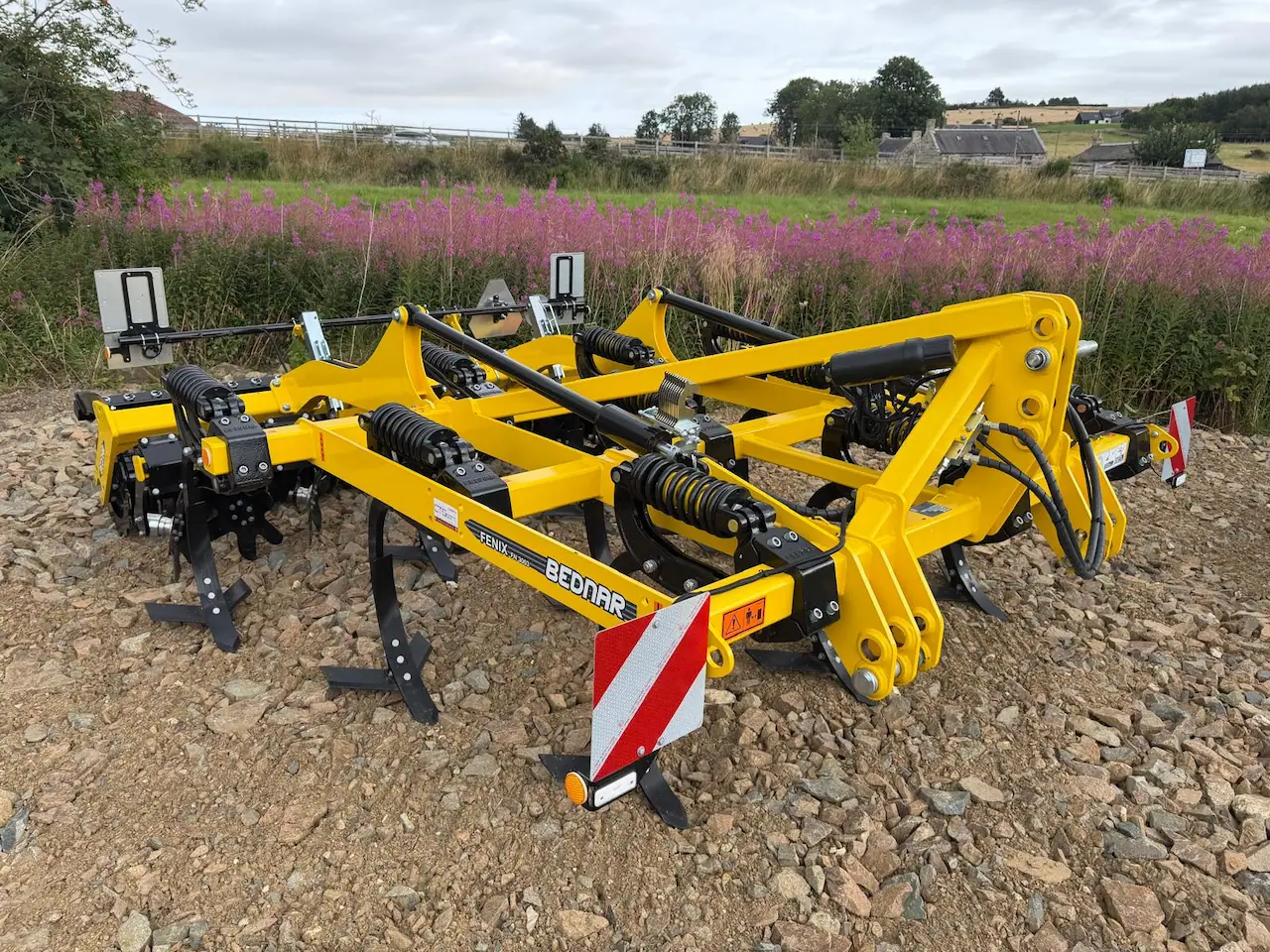 New/demo BEDNAR FENIX FN 3003 3 m tine cultivator with hydraulic depth adjustment, double-spring tine protection and steel rear packer.