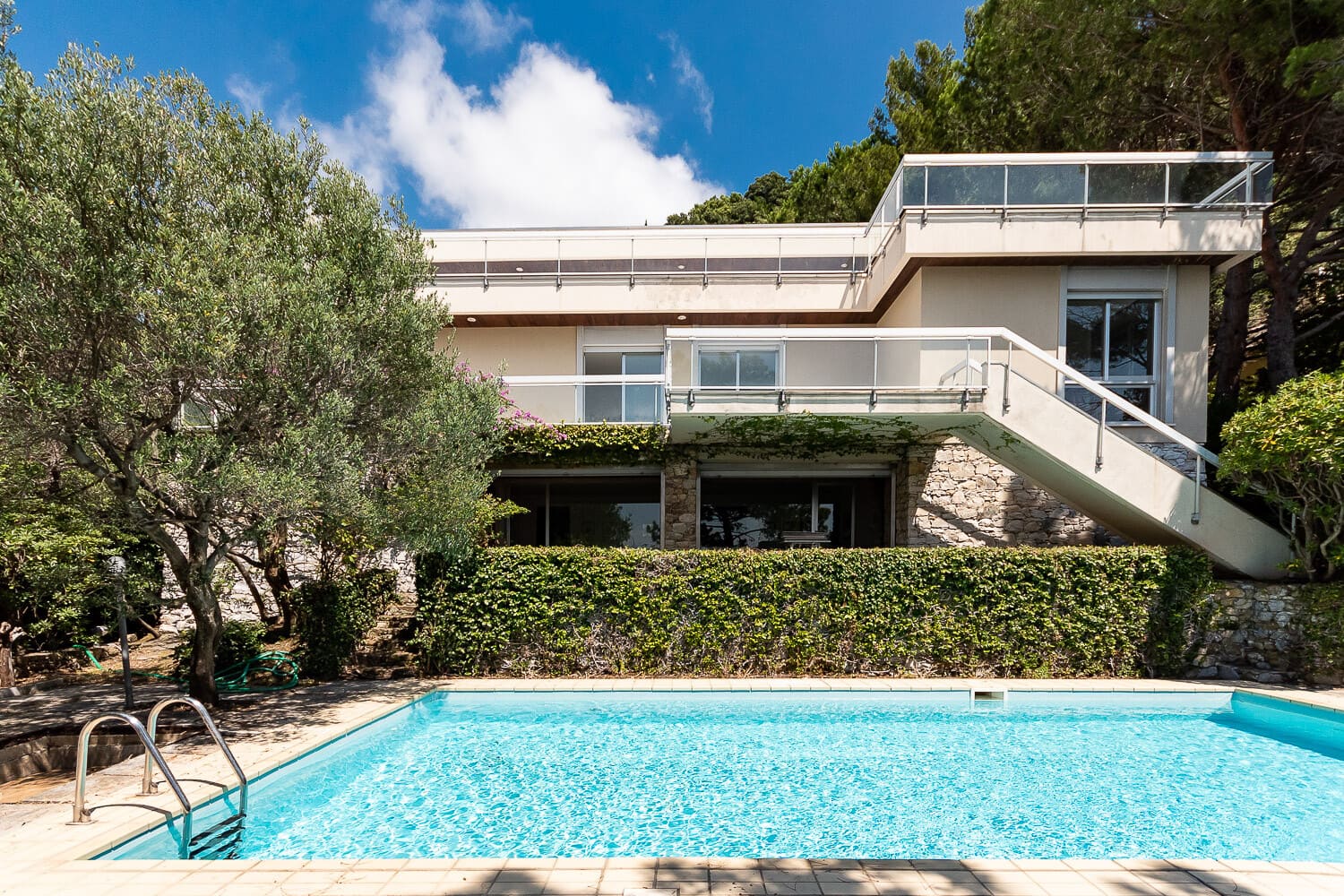 Villa vista mare con piscina