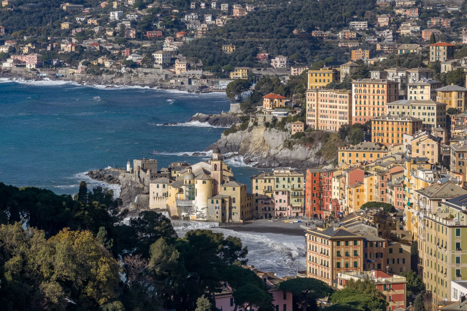 Appartamento con vista mare e piscina condominiale