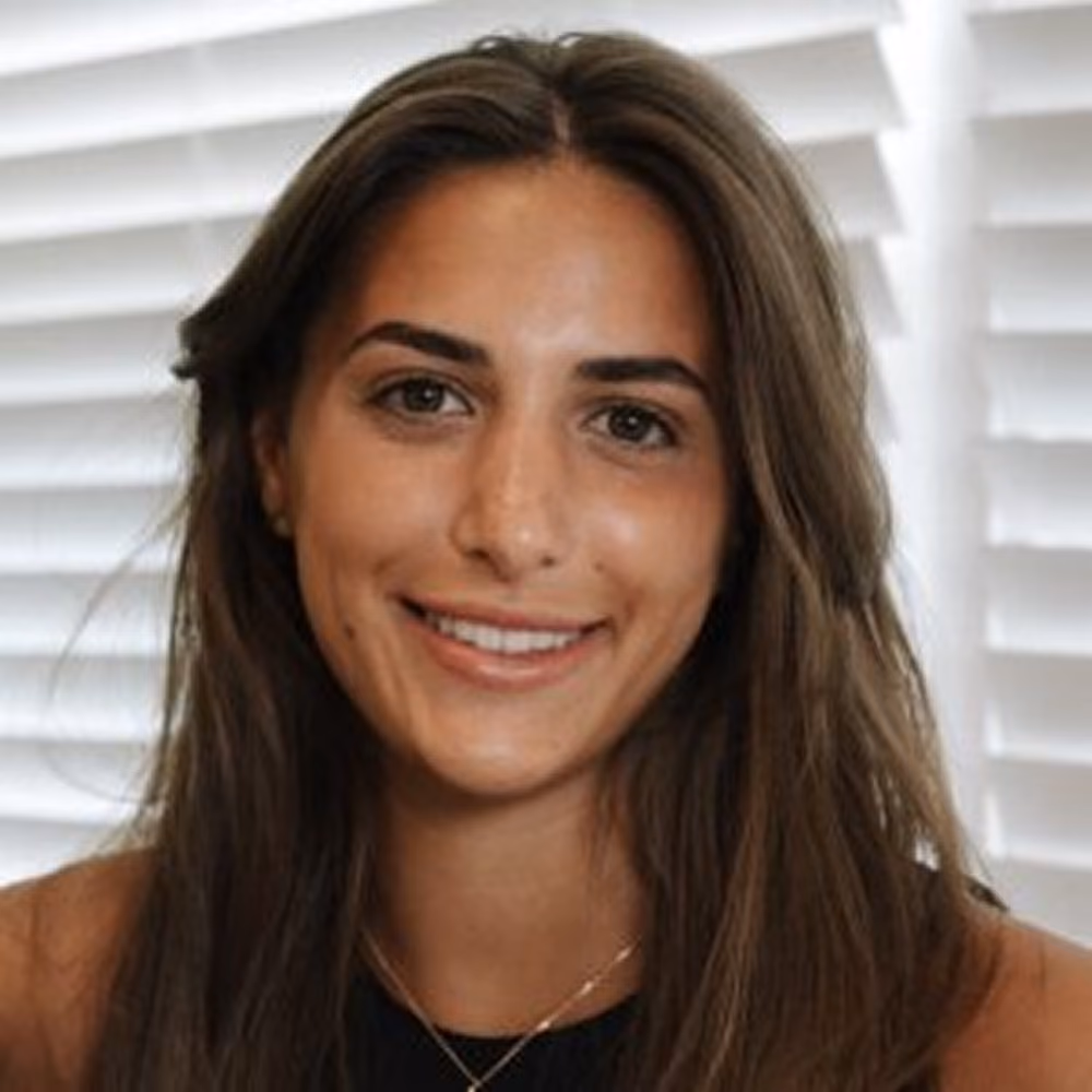 A professional photo of our team member, Kylie.
