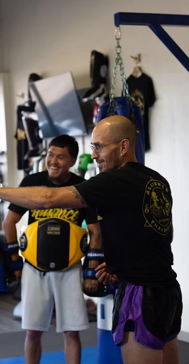 ADULT MUAY THAI