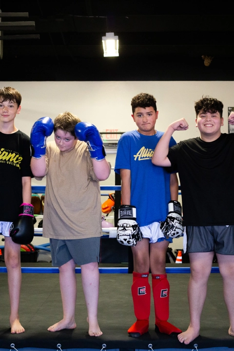 KIDS & TEENS MUAY THAI