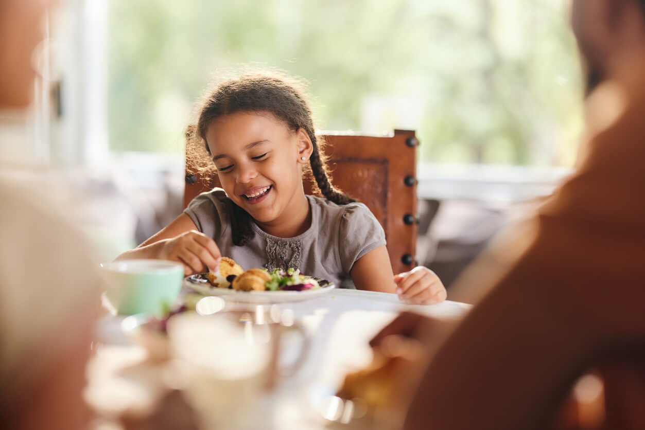 Supportive mealtime seating setup