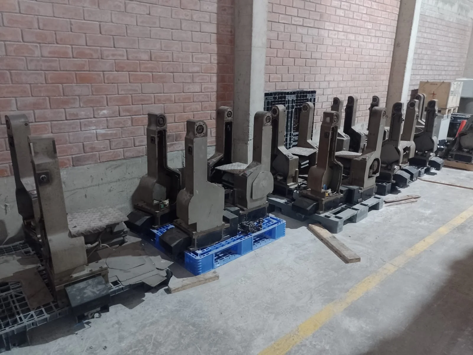 Used Atlas Duplex Center Surface Slitter Model CW964 MP | Margot Machinery