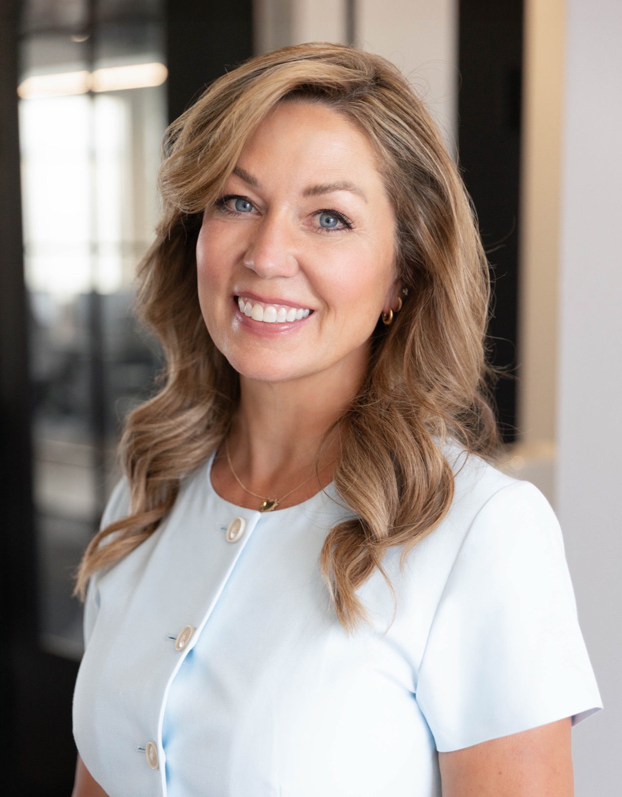 Christi Wolfe headshot
