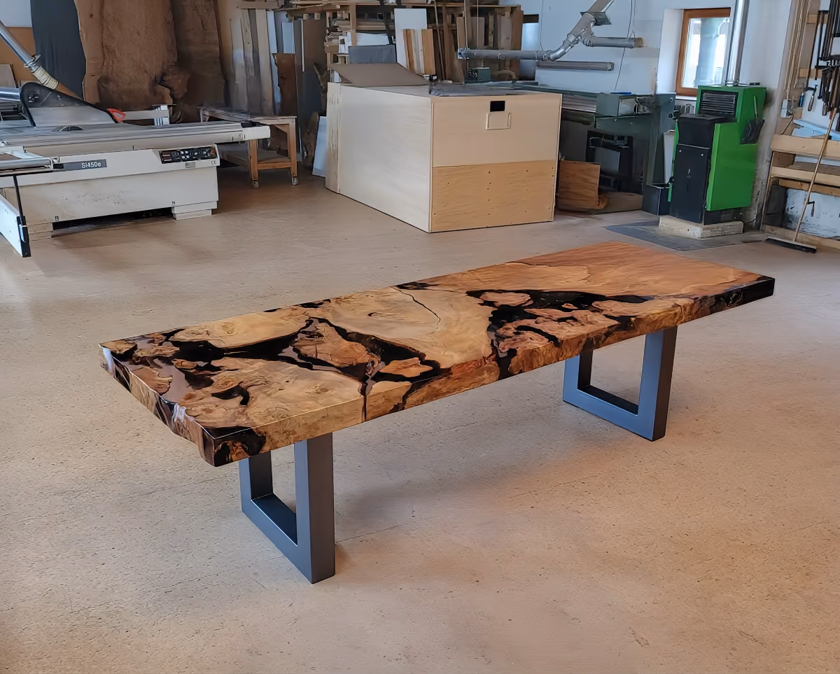 Kunst- und Designobjekt und Collectible Möbel aus Ancient Kauri als skulpturaler Esstisch, Kunstwerk und Tisch, funktionale Kunst