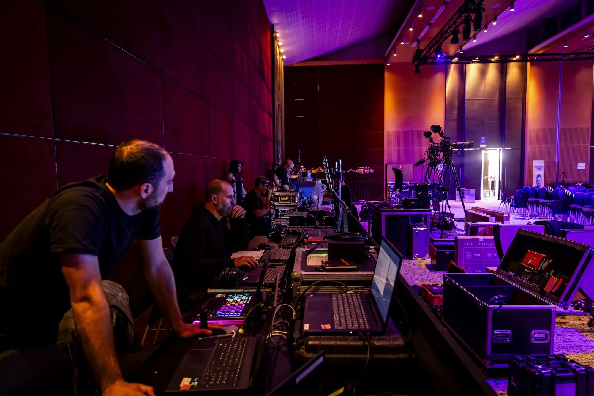 Equipo de técnicos audiovisuales Switch