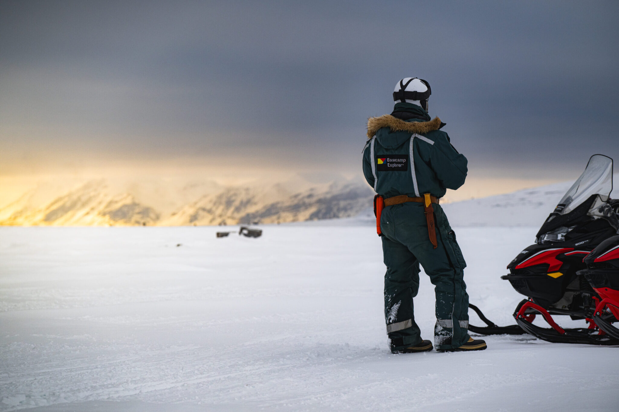Snowmobile expedition guide, Basecamp Explorer Spitsbergen