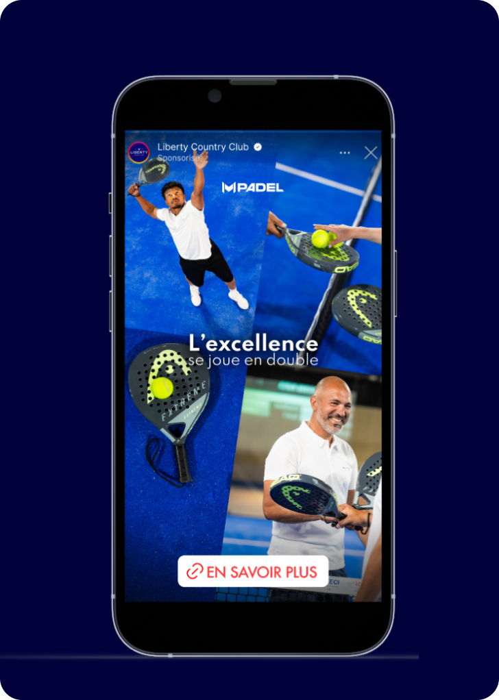 Écran de smartphone affichant Semper Wellness avec slogan et bouton d'inscription sur fond d'une femme sportive.