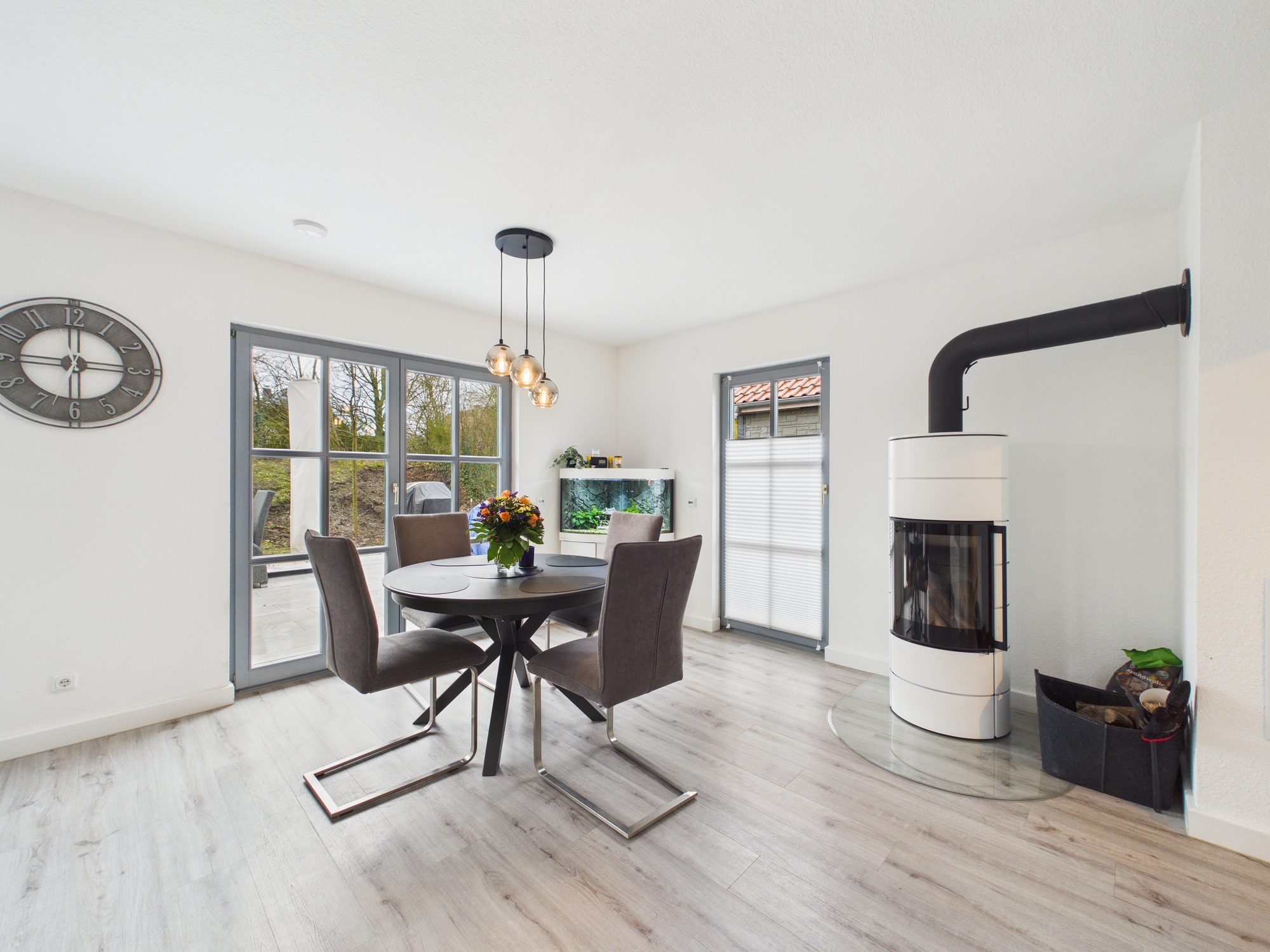 Modernisiertes Einfamilienhaus mit Garten und Doppelgarage in Oesselse 5