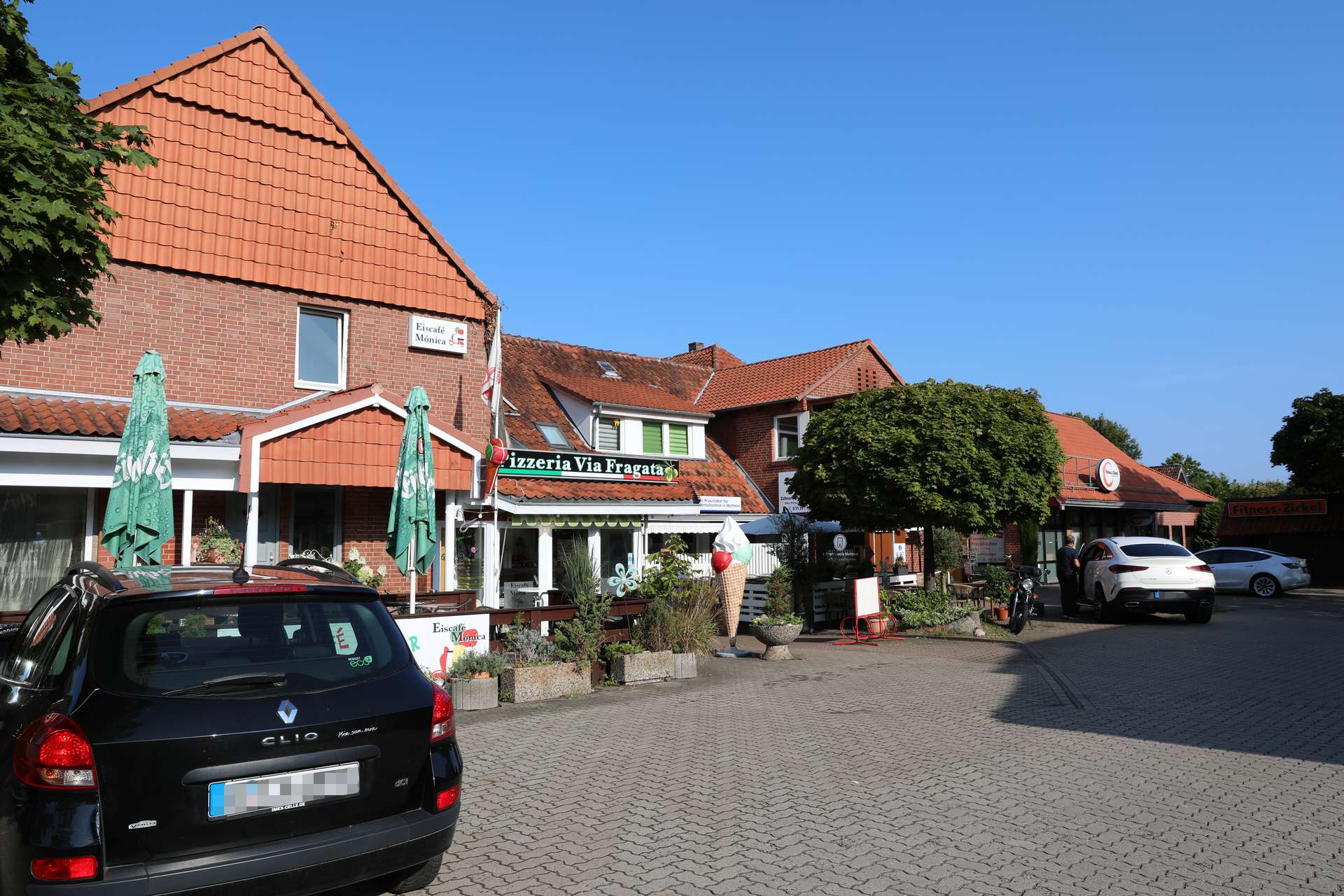 Attraktives Investmentpaket: Wohn- und Geschäftshaus provisionsfrei in Burgwedel-Wettmar 3