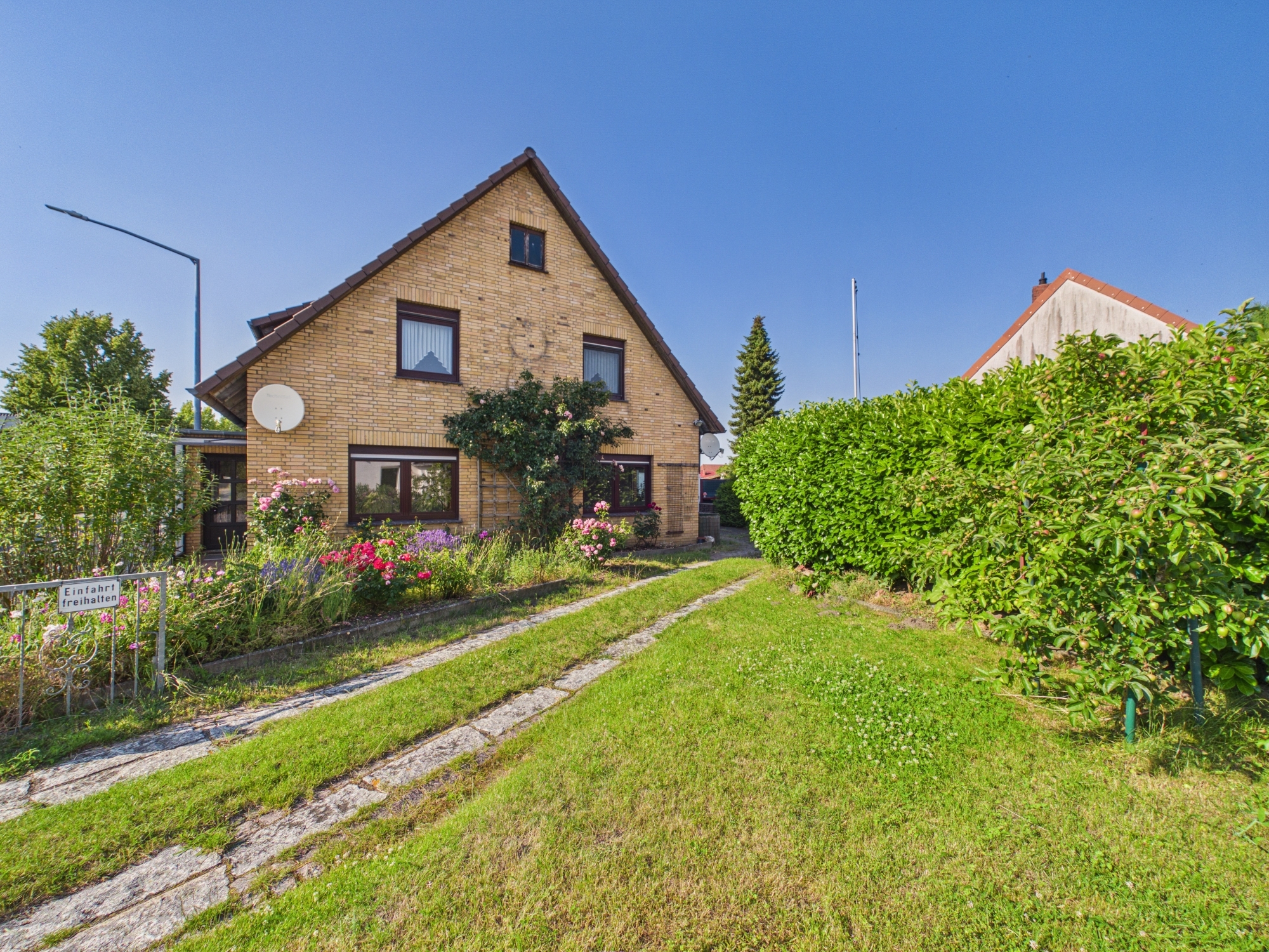 Zweifamilienhaus in Wassel - Ein Ort für Wohnträume und Generationen!