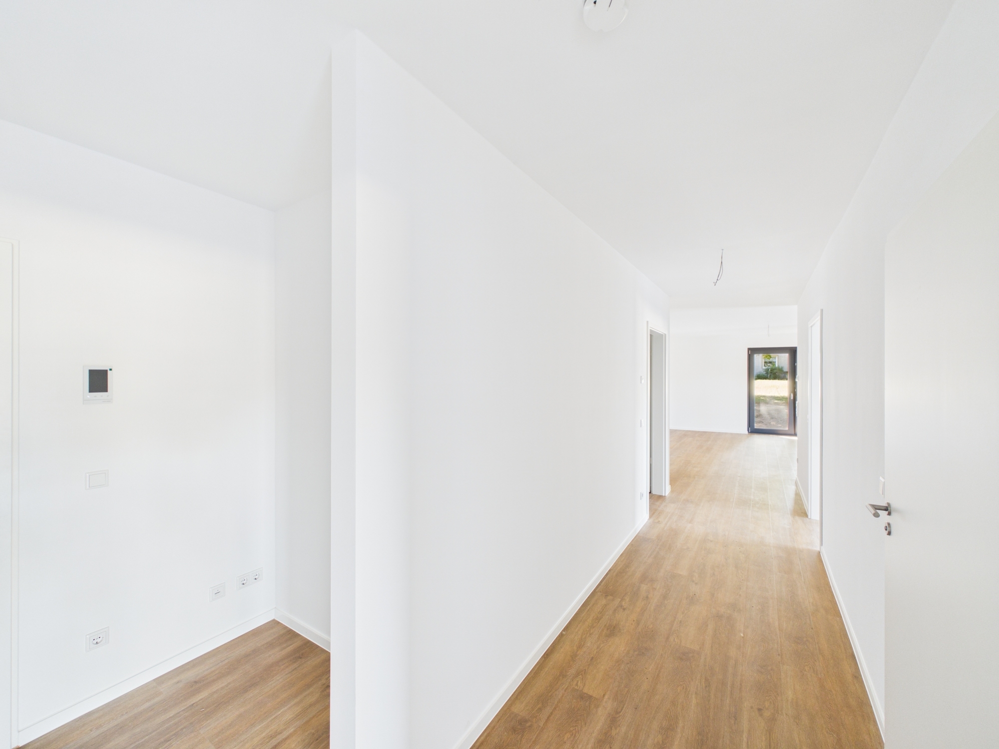 Exklusive und moderne 3-Zimmer-Wohnung in grüner Idylle von Sehnde! 2