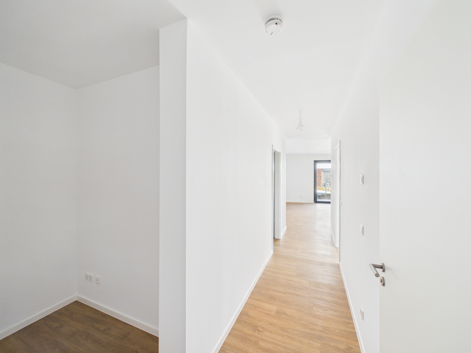 Voller Wohnkomfort: Moderne 2-Zimmer-Wohnung in grüner Lage von Sehnde! 2