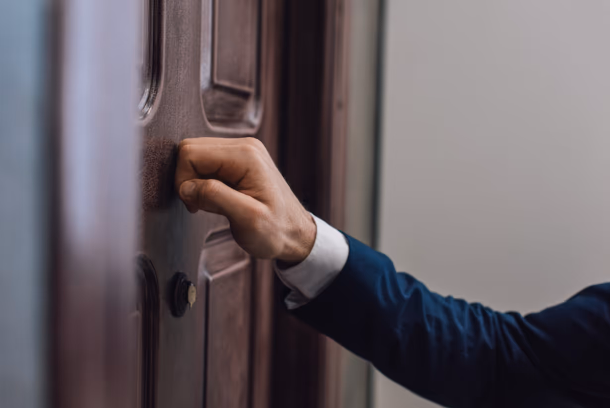 For sales teams, time is money. The faster a deal moves from proposal to close, the better. But all too often, contract negotiations become a roadblock, delaying deals and frustrating both sales reps and potential customers.