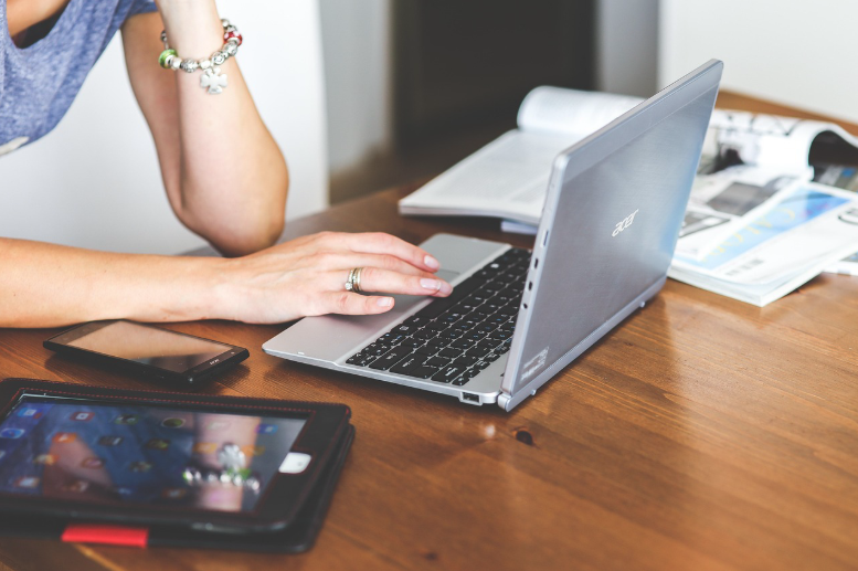 Explore electronic contracts and learn how to create secure, compliant digital agreements.
