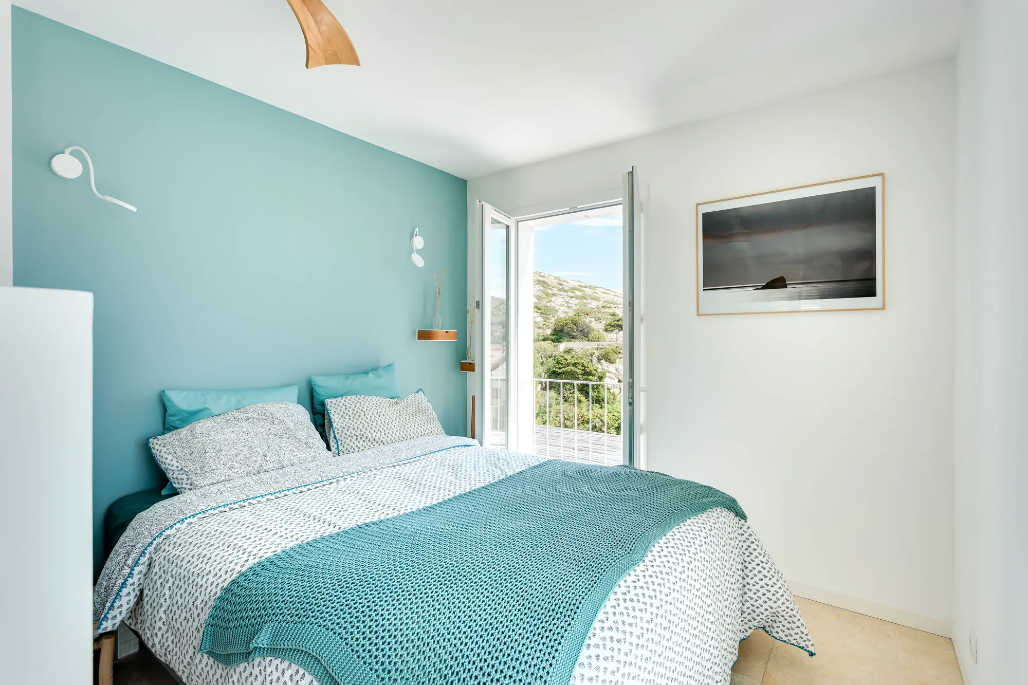Chambre turquoise, décor aux Goudes